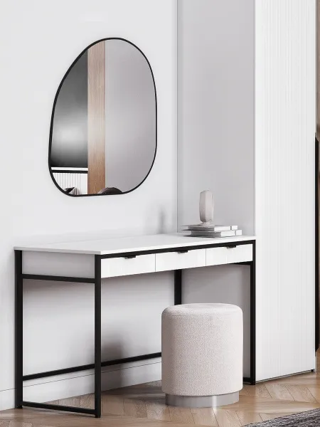 Зеркало навесное Z-14 74х79 см c черной рамкой